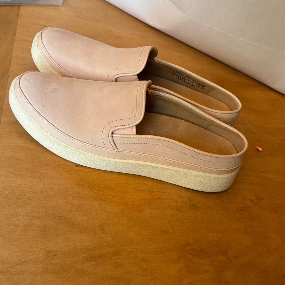 Vionic Essence Effortless Slip-on pale Pink Slip-On Mules *still in stores